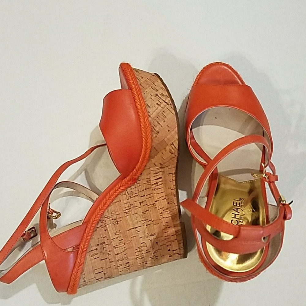 💥SALE💥Micheal Kors Orange Platforms 10